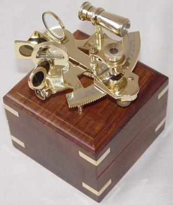Nautical sextant with box