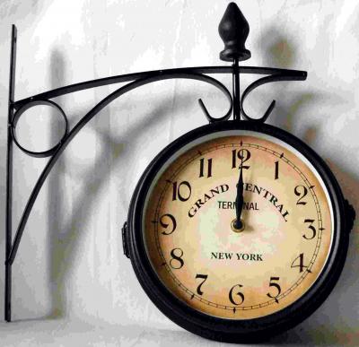 Station clock